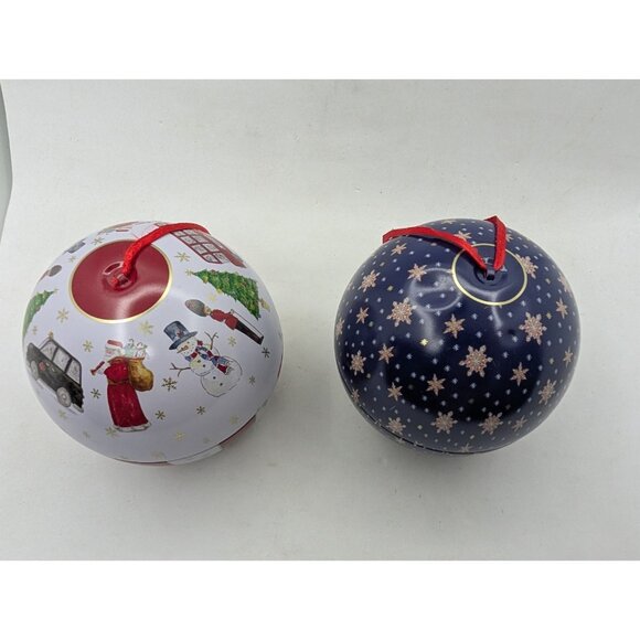 Set of 2 Ornaments Milly Green Tin Spherical Christmas Star stripes Santa READ - Picture 16 of 16